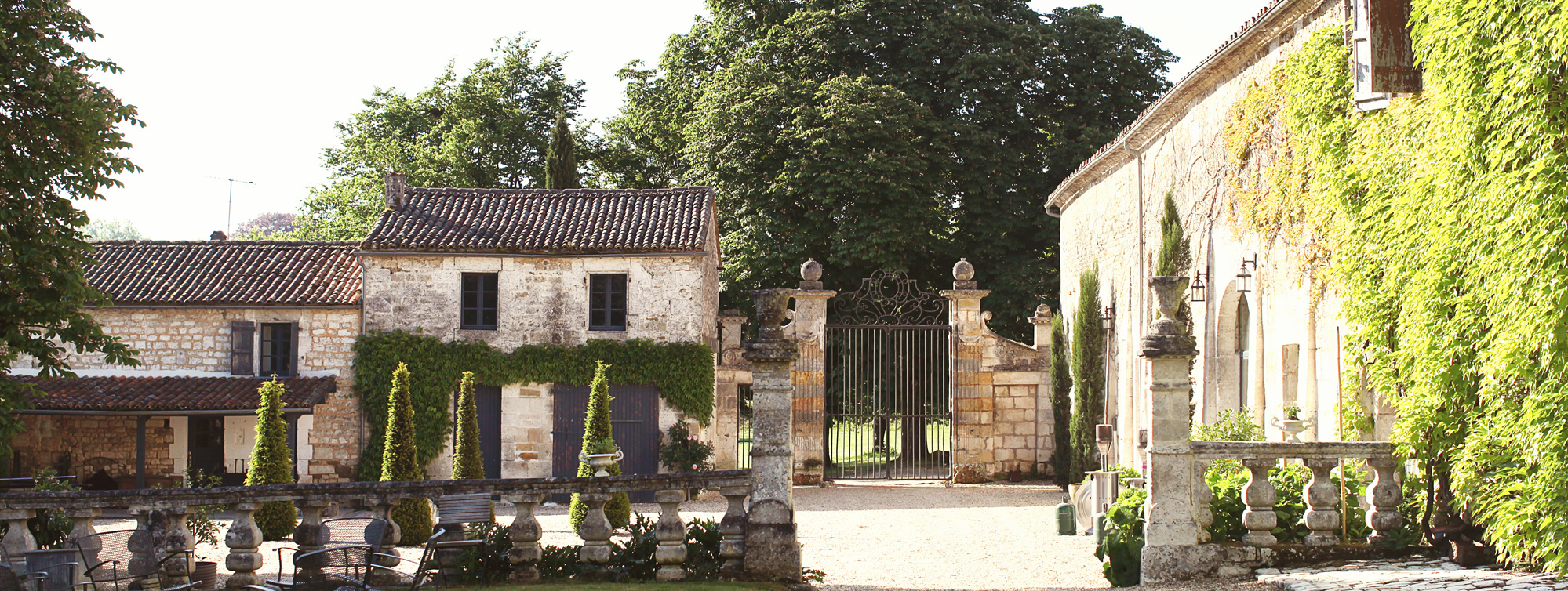 Château de Maumont - Chambres d'hôtes de charme à Magnac sur Touvre, Charente ©Chateau de Maumont