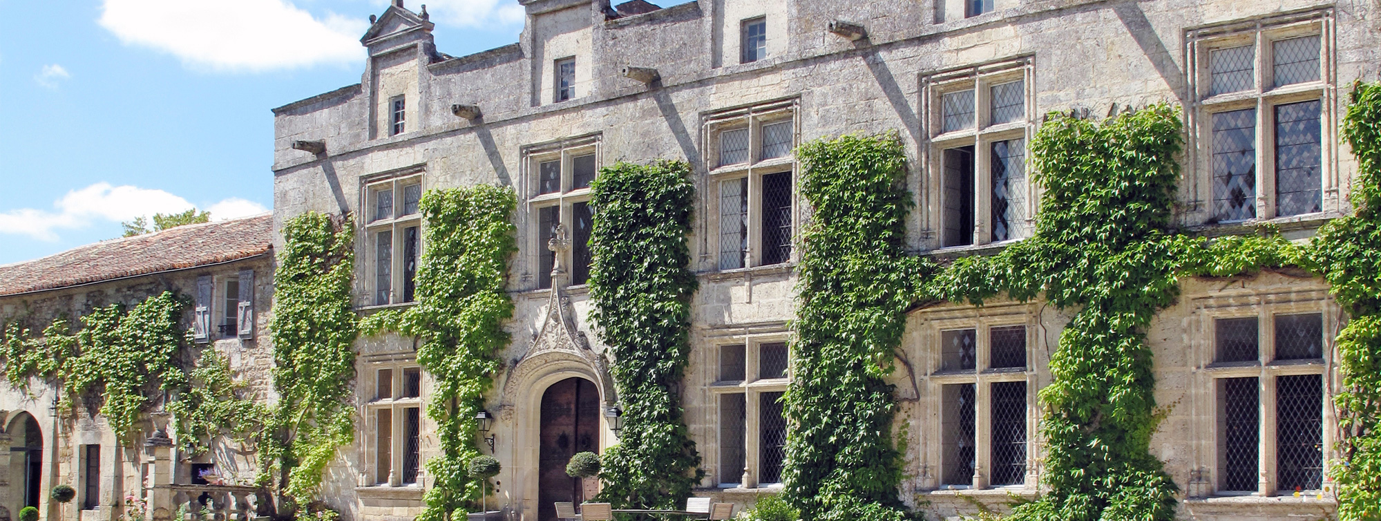 Château de Maumont - Chambres d'hôtes de charme à Magnac sur Touvre, Charente ©Chateau de Maumont